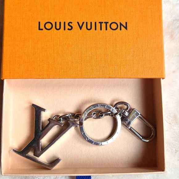 Louis Vuitton Silver Monogram Keychain - Picture 1 of 4